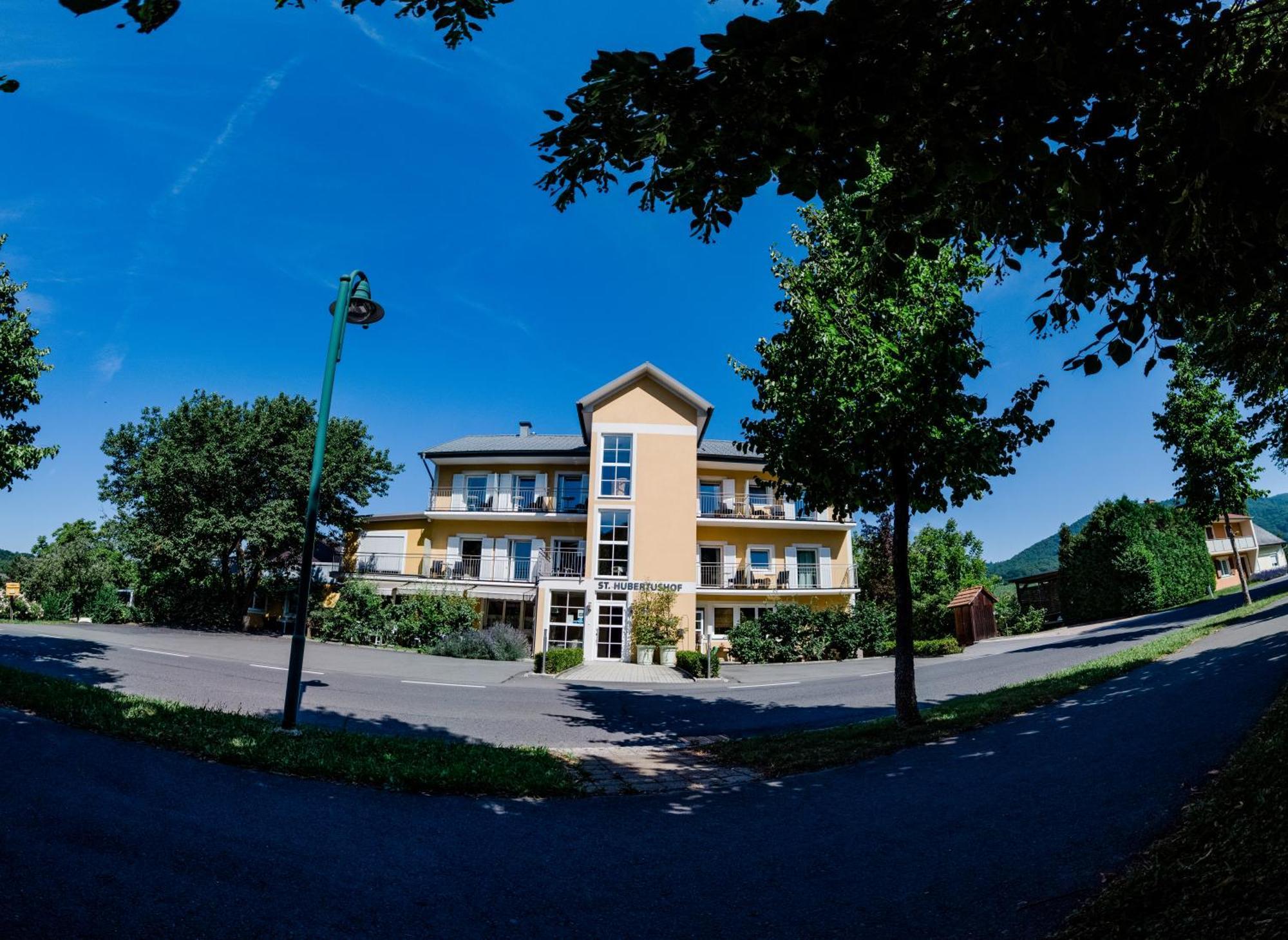 Hotel St. Hubertushof Bad Gleichenberg Dış mekan fotoğraf