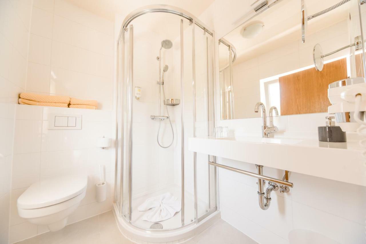 Hotel St. Hubertushof Bad Gleichenberg Dış mekan fotoğraf